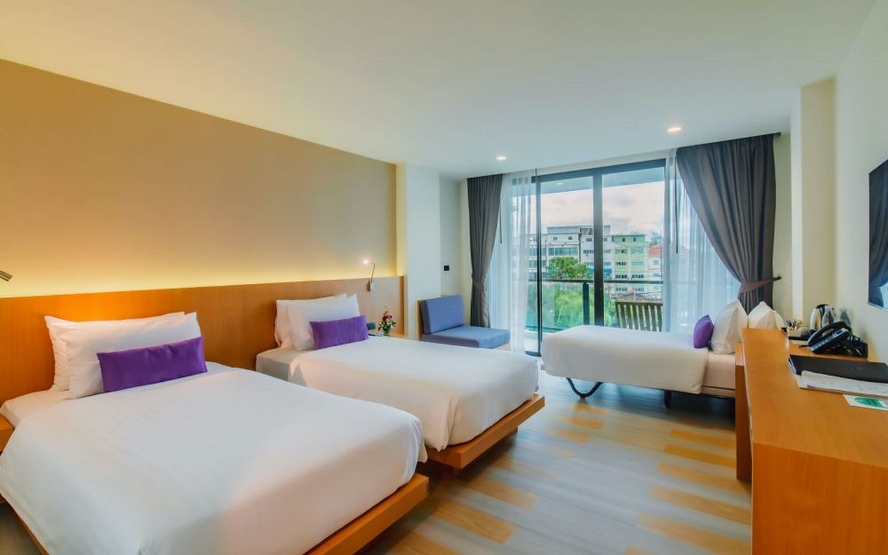 Family Room - Pool View, The Lunar Patong 4*