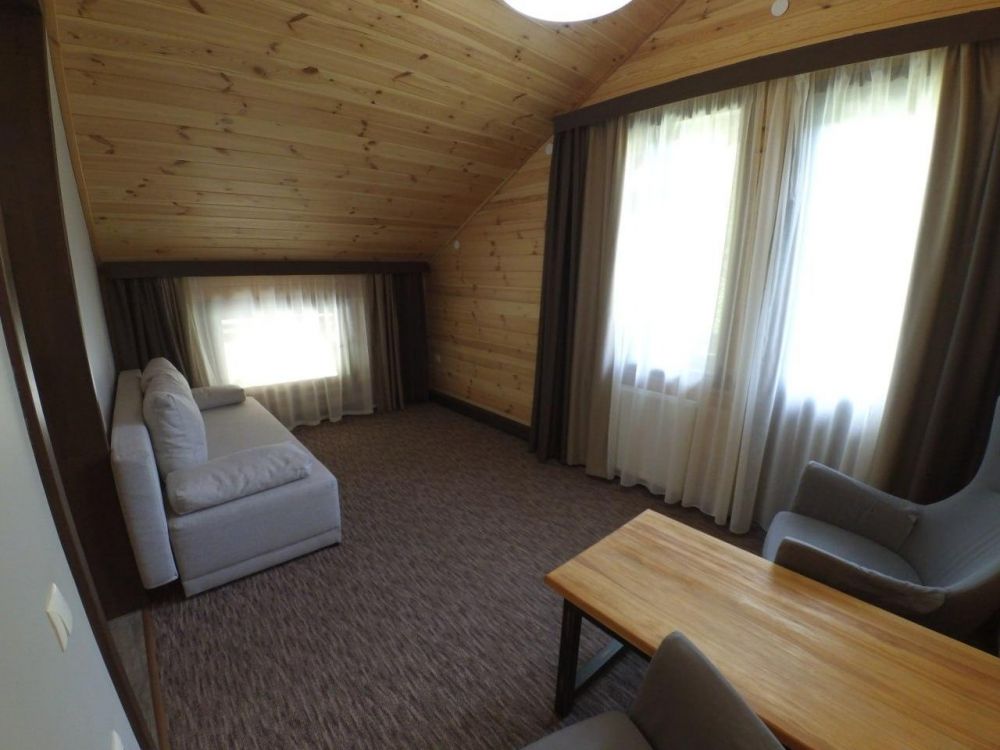 Two-room Junior Suite with Lake View (Vita Lake Hotel), Озеро Vita 