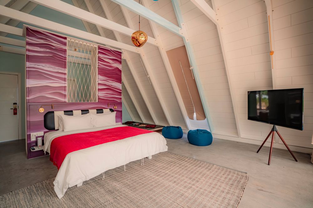 Haruge Beach Villa with Private Pool, Oaga Art Resort 5*