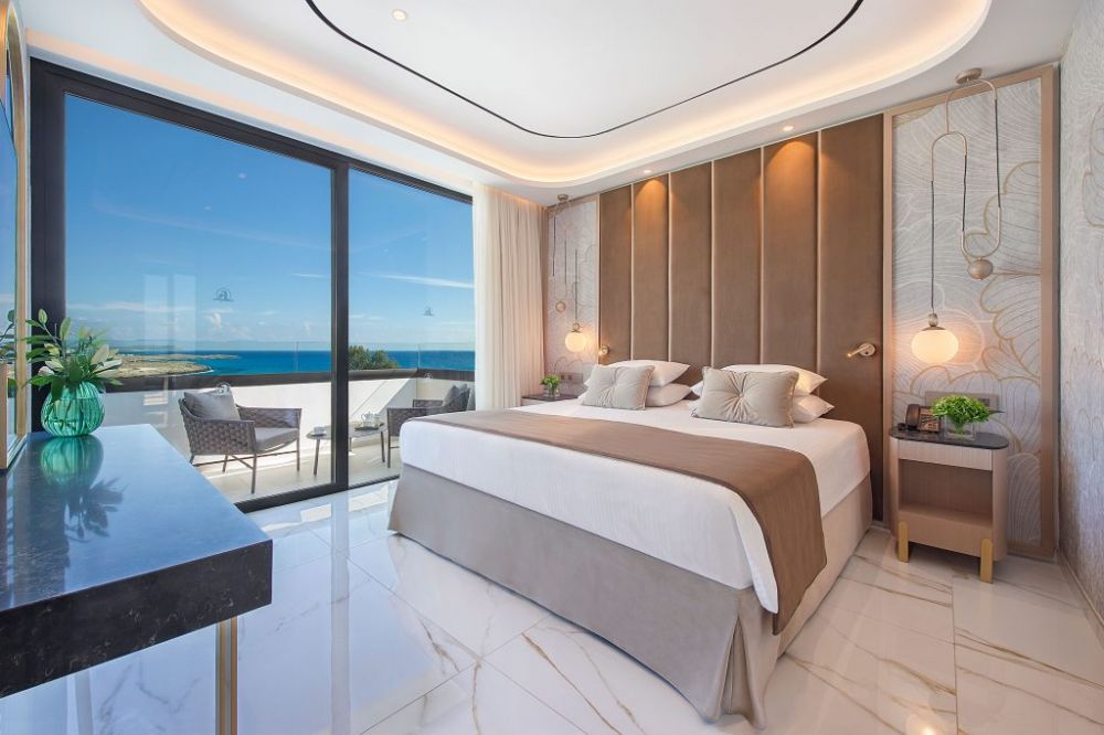 Executive Suite, Adams Beach Hotel 5*