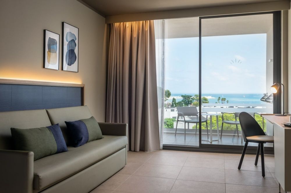Select Family, Estival Maramar 4*