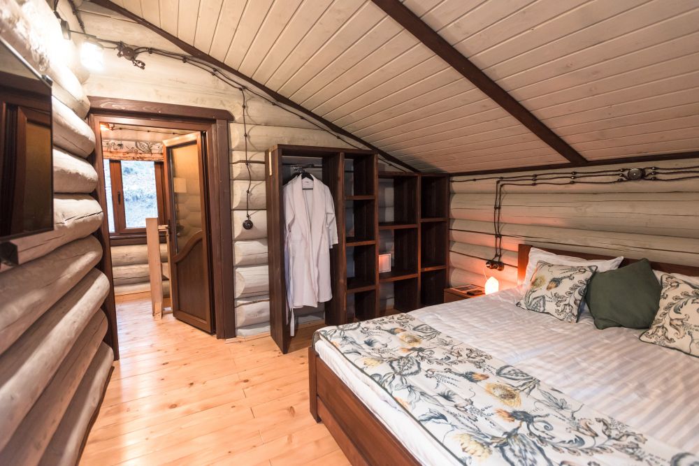 Three-room Cottage with Terrace and Balcony (Kotovo 3 Cottage), Озеро Vita 