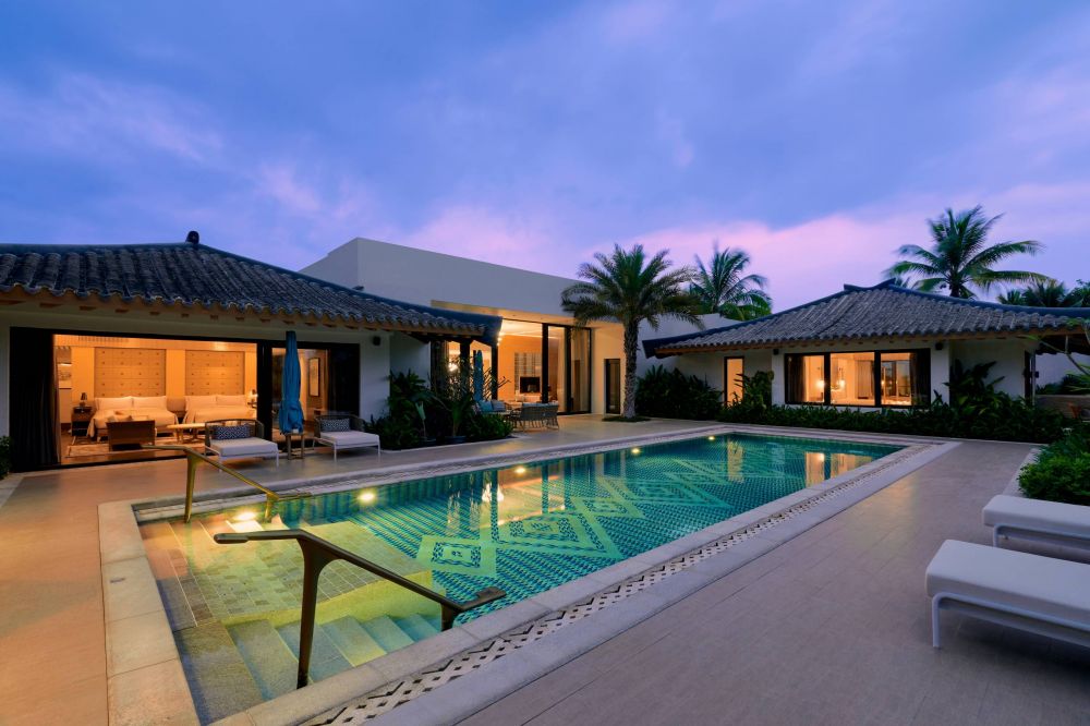 Two-Bedroom Pool Villa/Oceanfront Pool Villa, Capella Tufu Bay, Hainan 5*