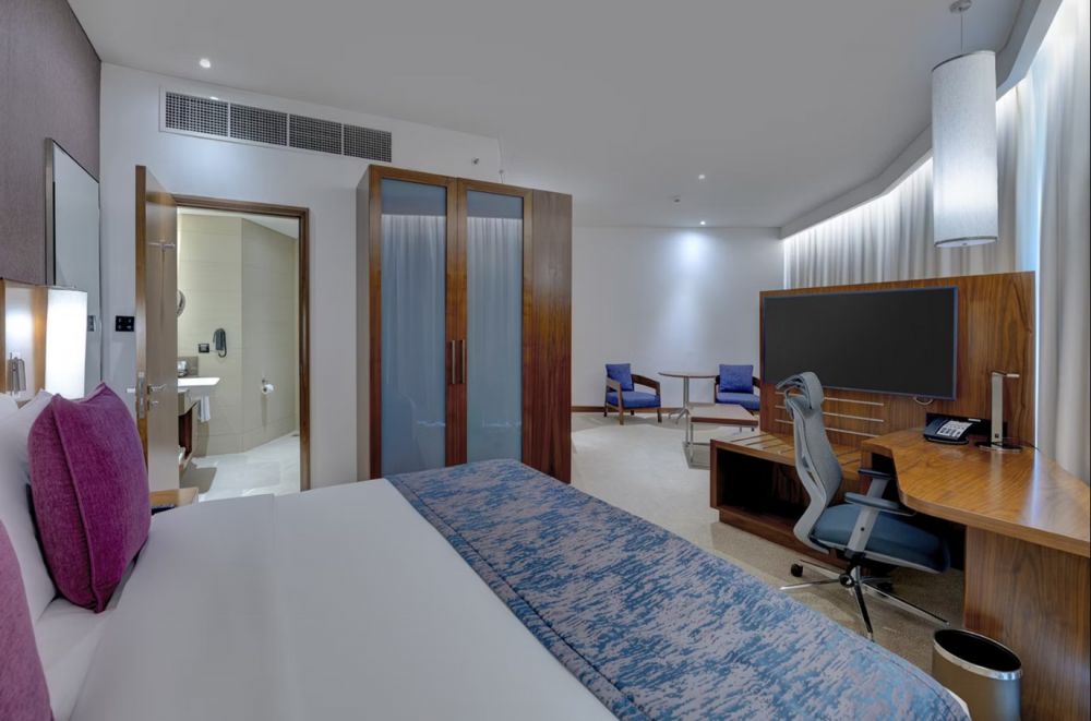 Junior Suite, Crowne Plaza Muscat Ocec 5*