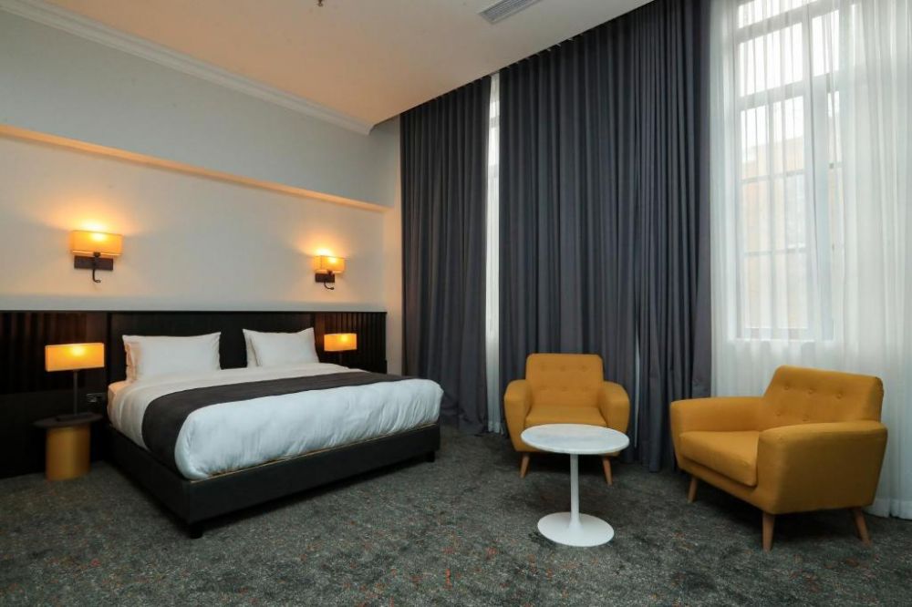 Suite, Pine Astoria Tbilisi 5*