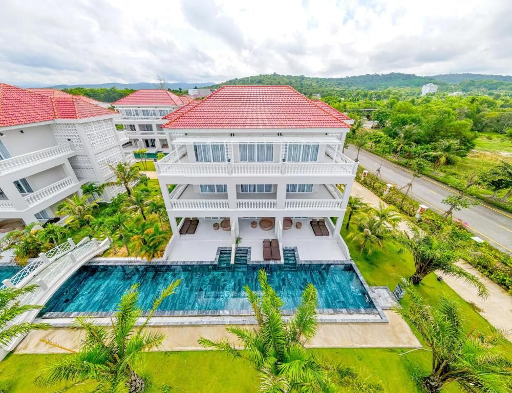 Premium Pool View Room (Pool View Villa), Mercury Phu Quoc Resort & Villas 4*