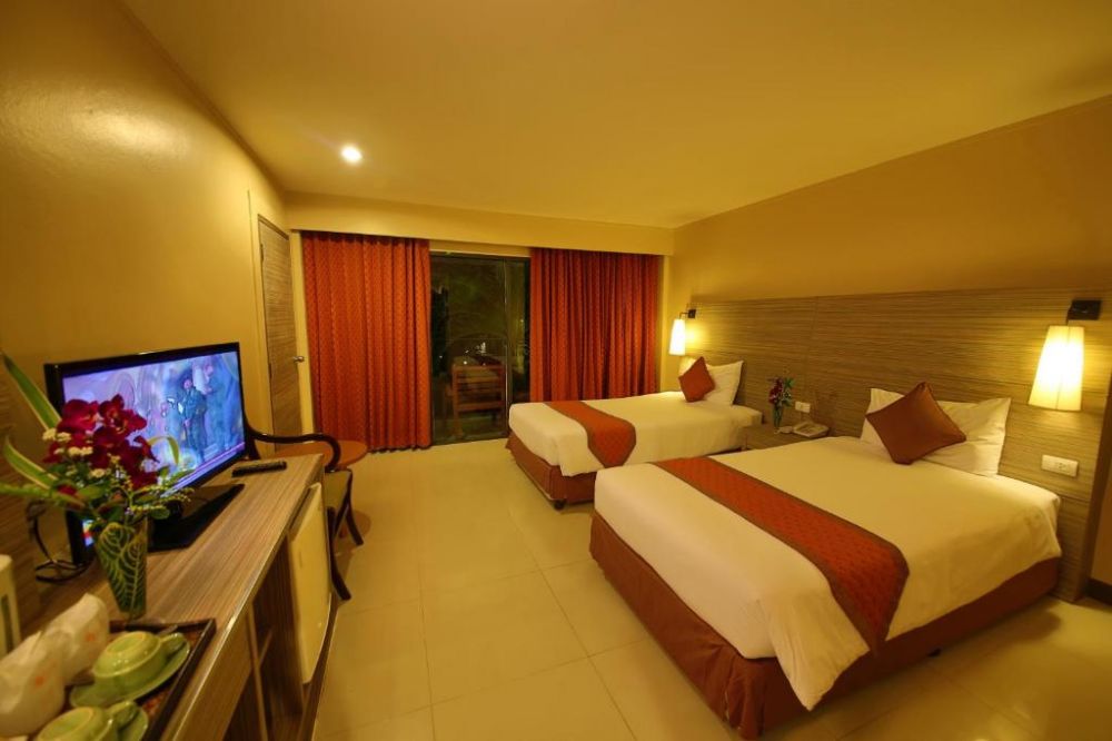 Superior GV/PV, The Green Park Resort 4*