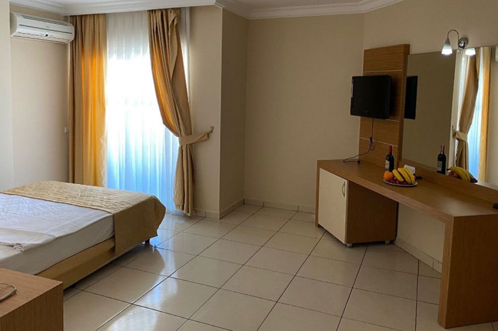 Standard, Green House City Hotel 3*
