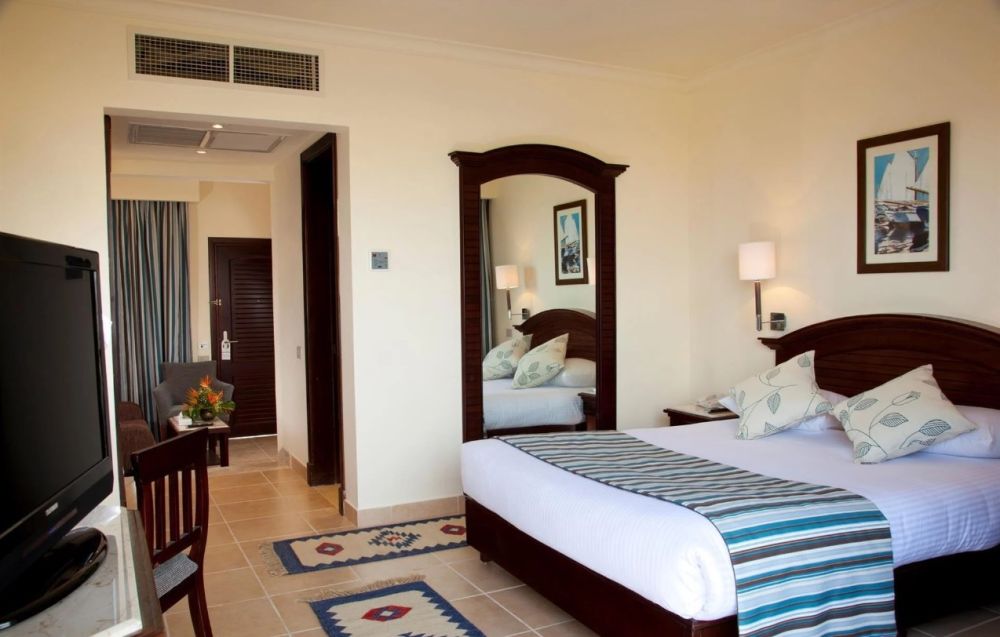 Deluxe Room GV/SV/PSV, Coral Beach Hurghada 4*