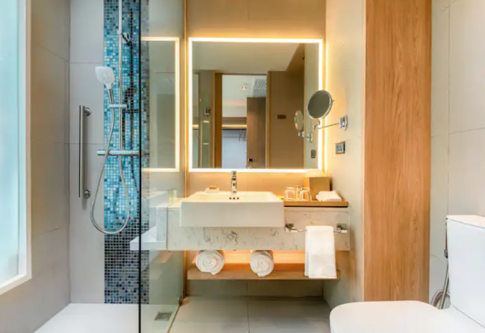 Deluxe Room, Hilton Garden Inn Phuket Bangtao 4*