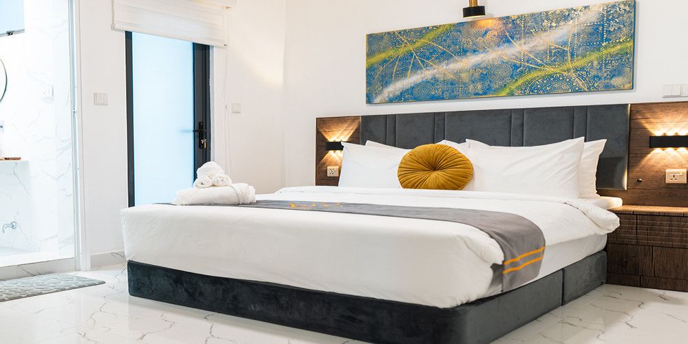 2 Bedroom Deluxe Queen Suite, Aina Residency 4*