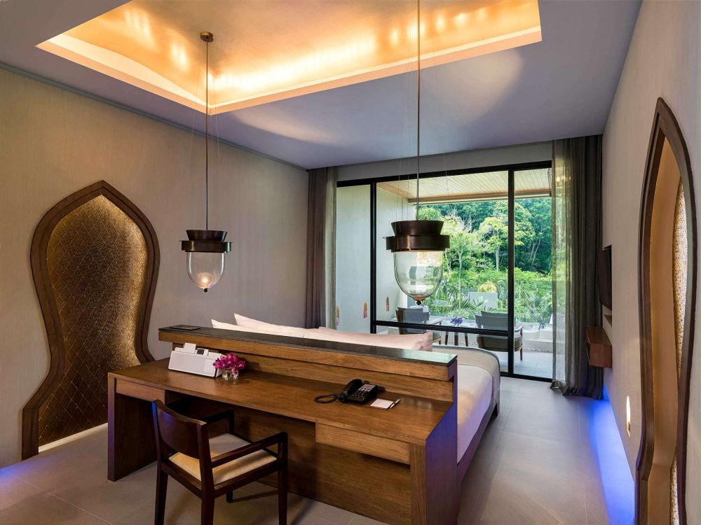 Premier Room Whirlpool Bath (King Bed), Avista Hideaway Phuket Patong Mgallery By Sofitel 5*