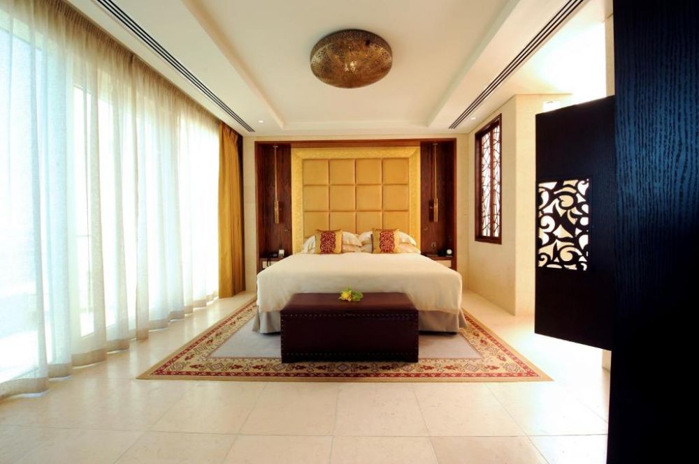 Diplomatic Suite, Raffles Dubai 5*