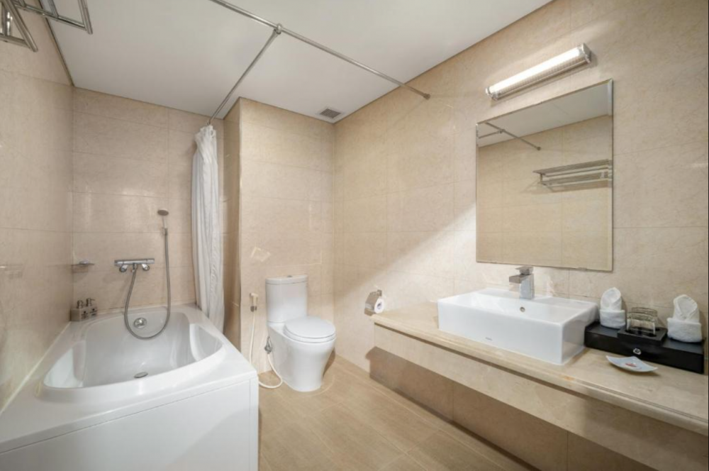 Family Connecting OV, Bluesun Da Nang Beach Hotel 4*
