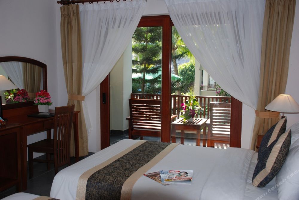Deluxe Room with Garden View, Canary Beach Resort 3*