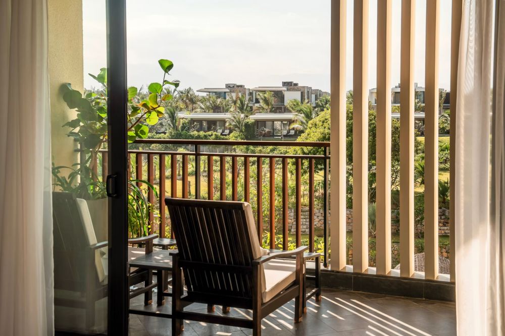 Junior Suite Garden View with Children Themed Room, Amiana Resort Nha Trang 5*