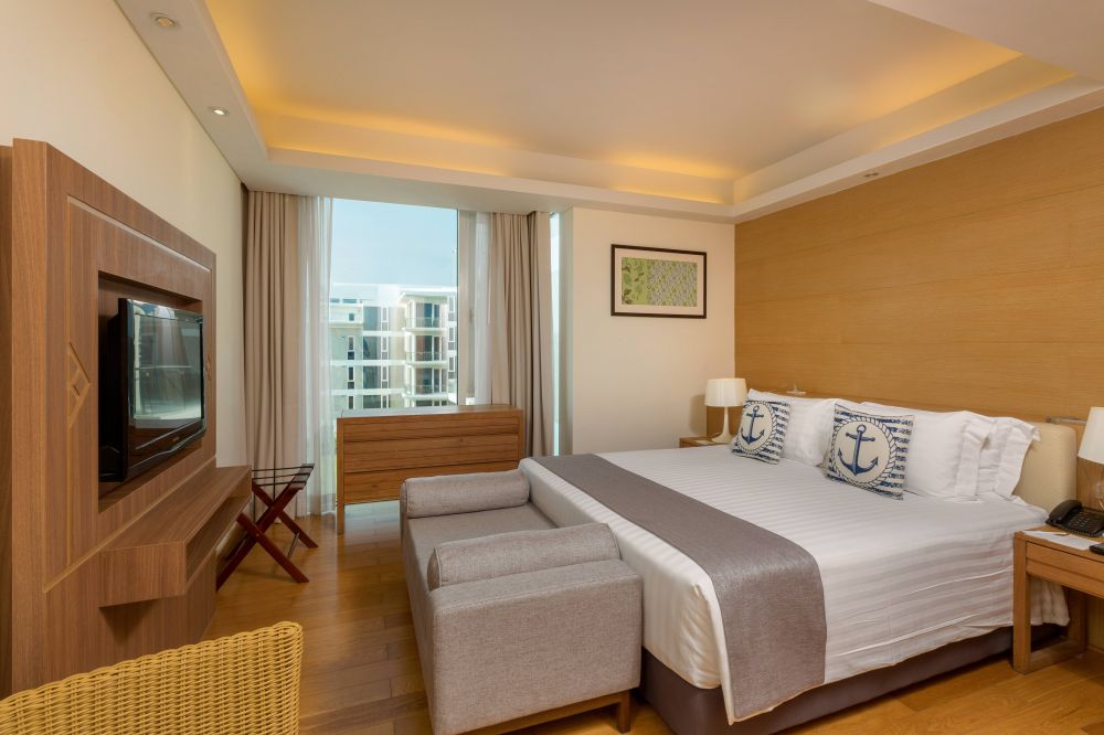 4 Bedroom Penthouse Pool Suite with Kitchen, Splash Beach Resort Maikhao Phuket 5*