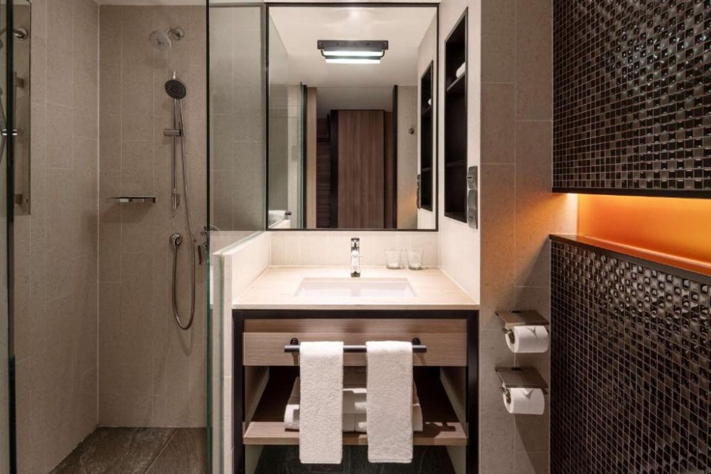 Club Room, JEN Singapore Tanglin by Shangri-La 4*