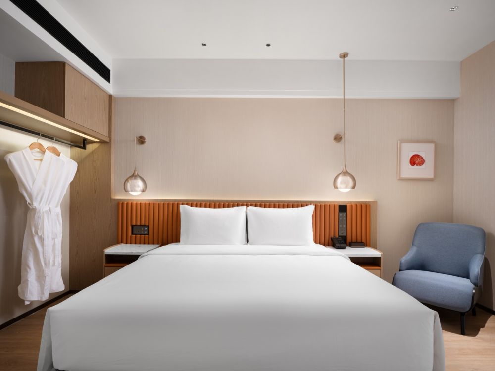 Deluxe Ocean View Room KING BED, Novotel Sanya Bay Yatai 5*