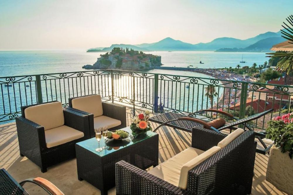 President APP, Azimut 4*