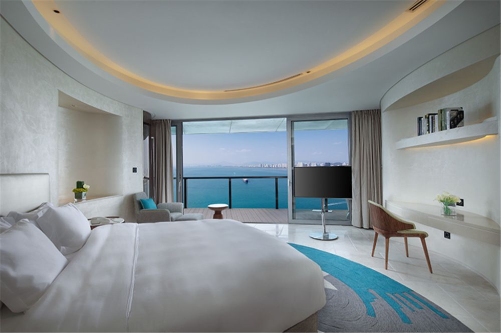 Panorama Ocean View Suit (Two King Beds Room), Phoenix Island Resort Sanya 5*