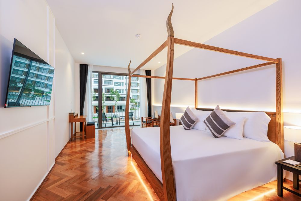 Deluxe Room PV/SV, Patong Beach Hotel 4*