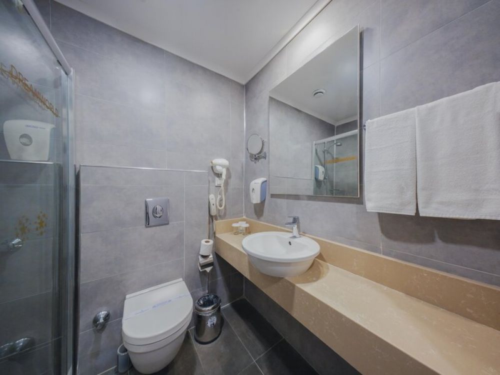 Family Room, Dream World Aqua 5*