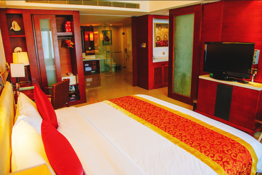 Deluxe Seaview Suite, Sanya Marina Sea View Hotel (ex.Marina Spa Hotel Sanya) 4*