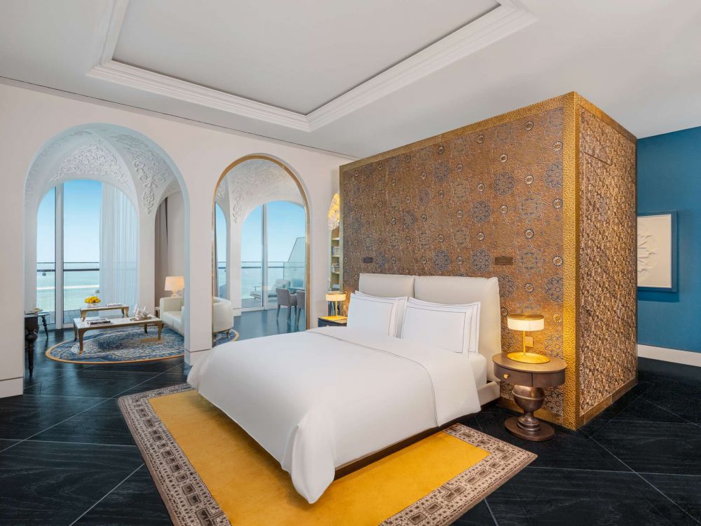 Crescent Signature Suite, Raffles Doha 5*