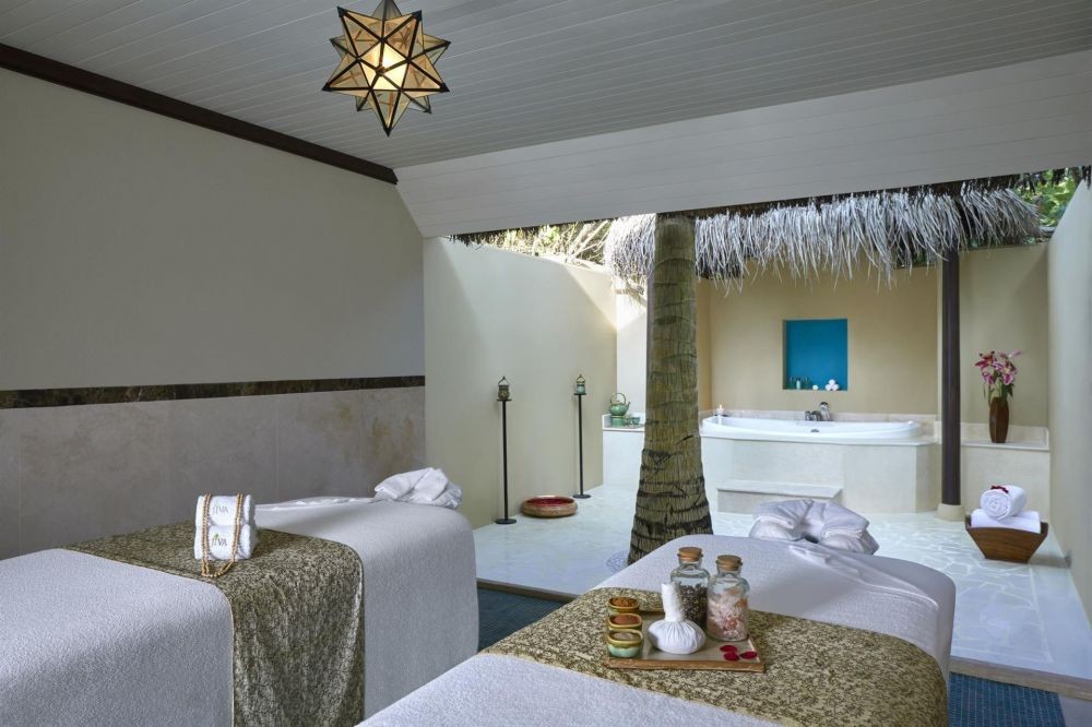 2 Bedroom Sunset Beachfront Suite with Pool, Taj Exotica Resort & Spa 5*