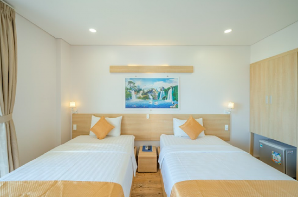 Premium TRPL with window/ balcony, Summer Dream Hotel Phu Quoc 3*
