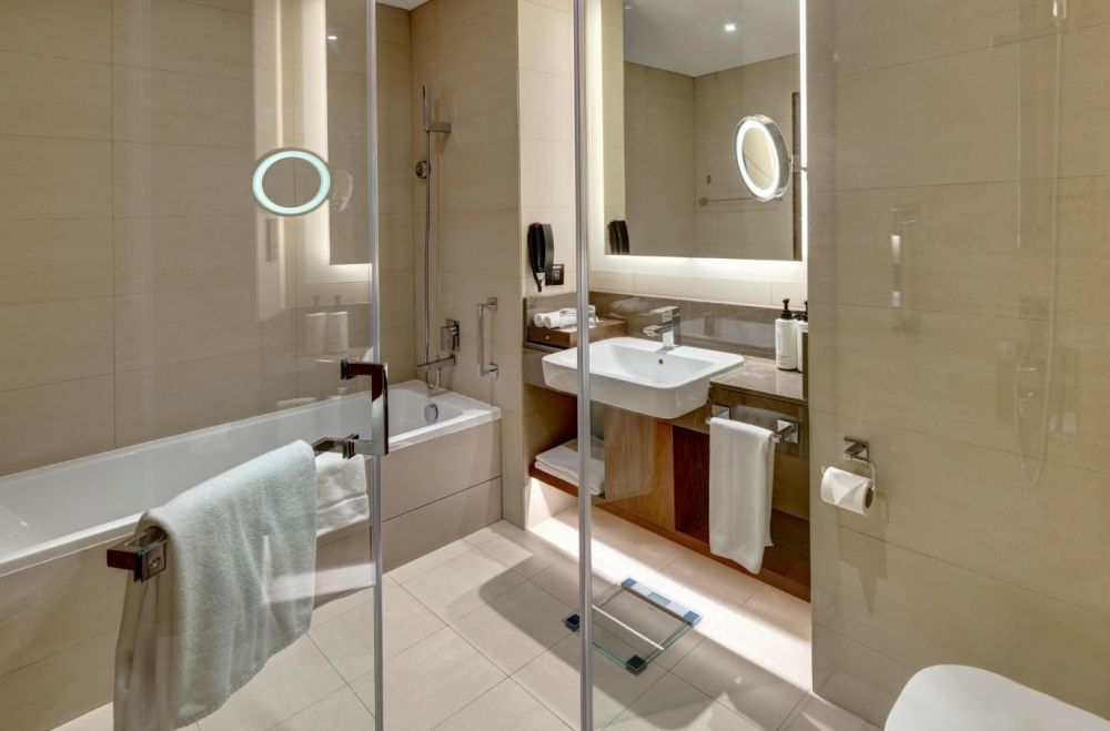 One Bedroom Suite, Crowne Plaza Muscat Ocec 5*