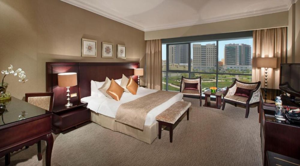 Family Suite, DoubleTree by Hilton Dubai Port Saeed (ex. City Seasons Dubai Hotel) 4*