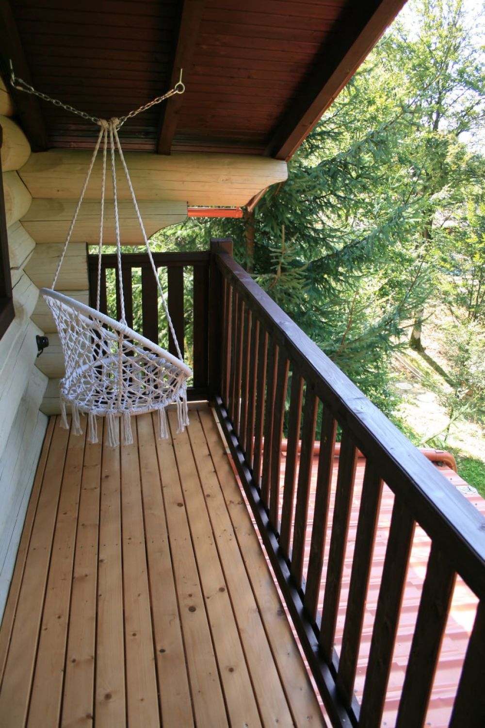 Three-room Cottage with Terrace and Balcony (Kotovo 3 Cottage), Озеро Vita 