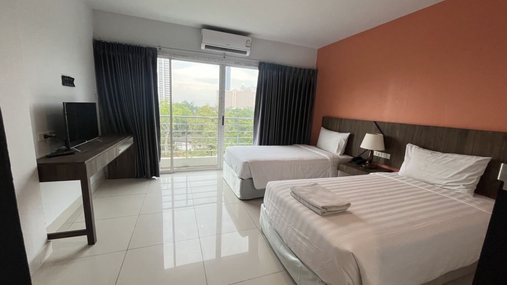 Thai Superior, Sunday Wongamat Privacy Pattaya ( ex.Wongamat Privacy Resort & Residence) 3*