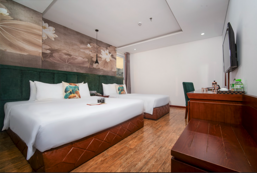 Superior/Deluxe Triple, Crystal Hotel Danang 3*