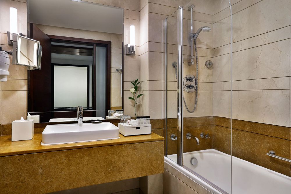 Executive Suite, Grand Millennium Dubai 5*