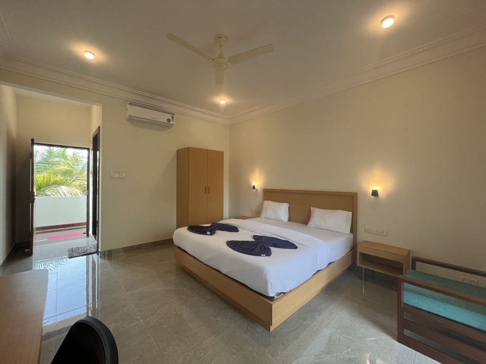 Deluxe, Morjim Sunset 3*