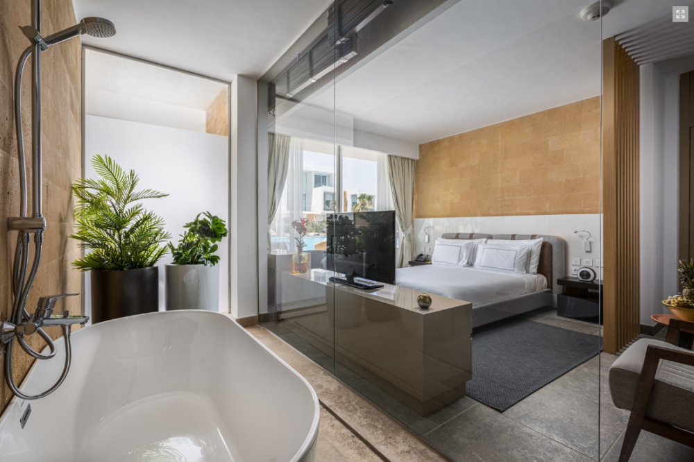 Pool Room, The G Hotel Seashell 5*
