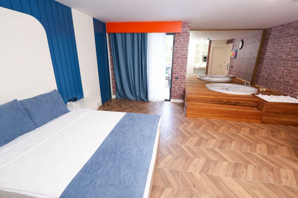 Jacuzzi Room, Forest in Hotel 3*