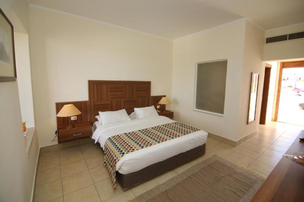 Superior Room GV/ PV/SV, Club Reef Hotel 4*