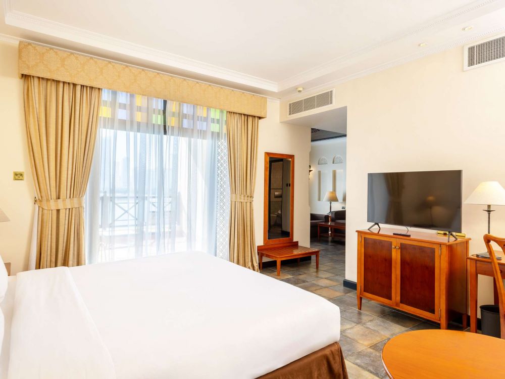 One Bed Room Suite with Balcony Beach View/ Sea View, Novotel Al Dana Resort 4*