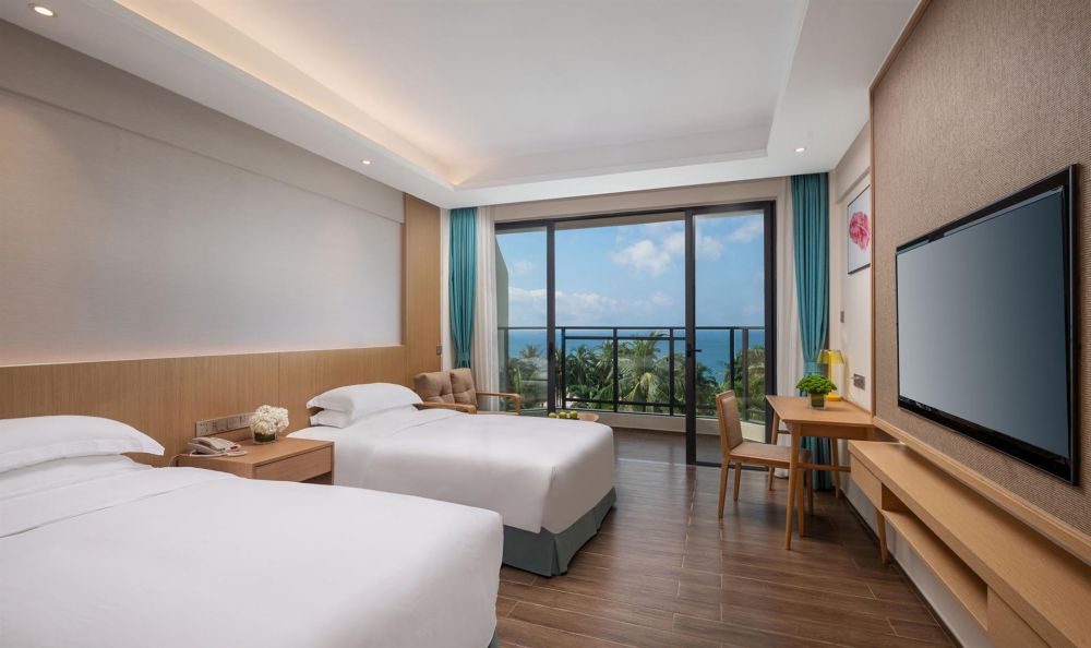 Deluxe Sea View Twin Room, South China Hotel 4*