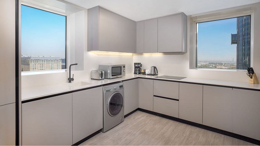 Premier One Bedroom Suite, Sunday Mega Hotel Sheikh Zayed Road (ex. Emirates Grand Hotel) 4*