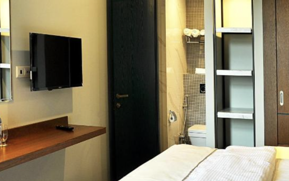 Standard, River View Hotel Tbilisi (ex. Just Inn Tbilisi) 4*