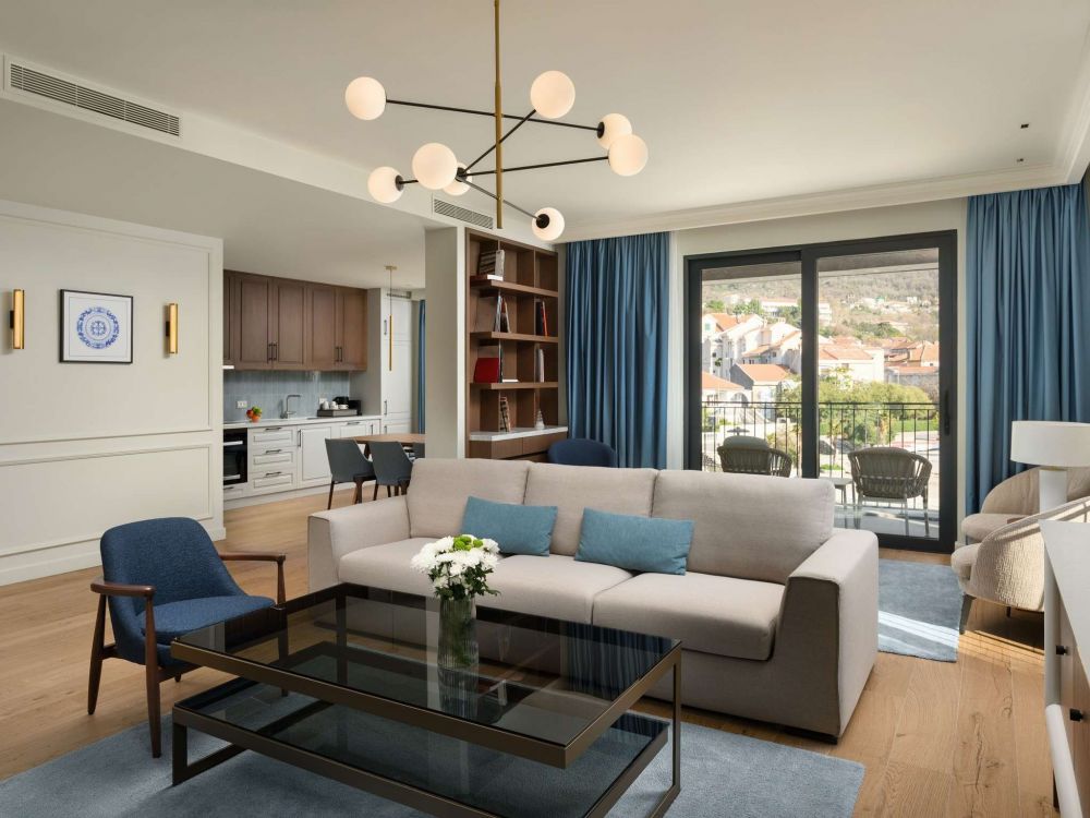 Deluxe Apartment Sea View with 2 Bedrooms, Mövenpick Hotel & Residences Teuta Kotor Bay 5*
