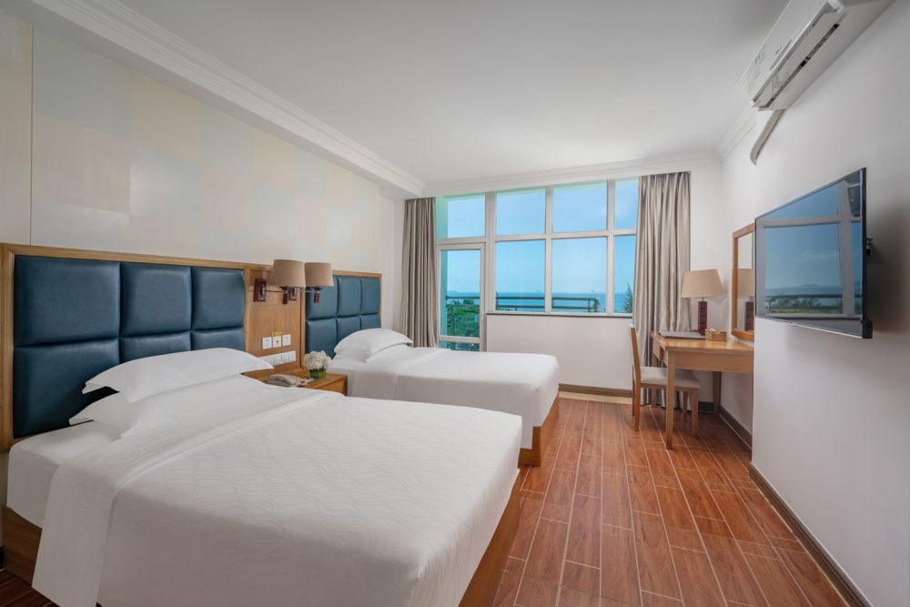 Superior Suite, Sanya Huayuan Hot Spring Seaview 4*