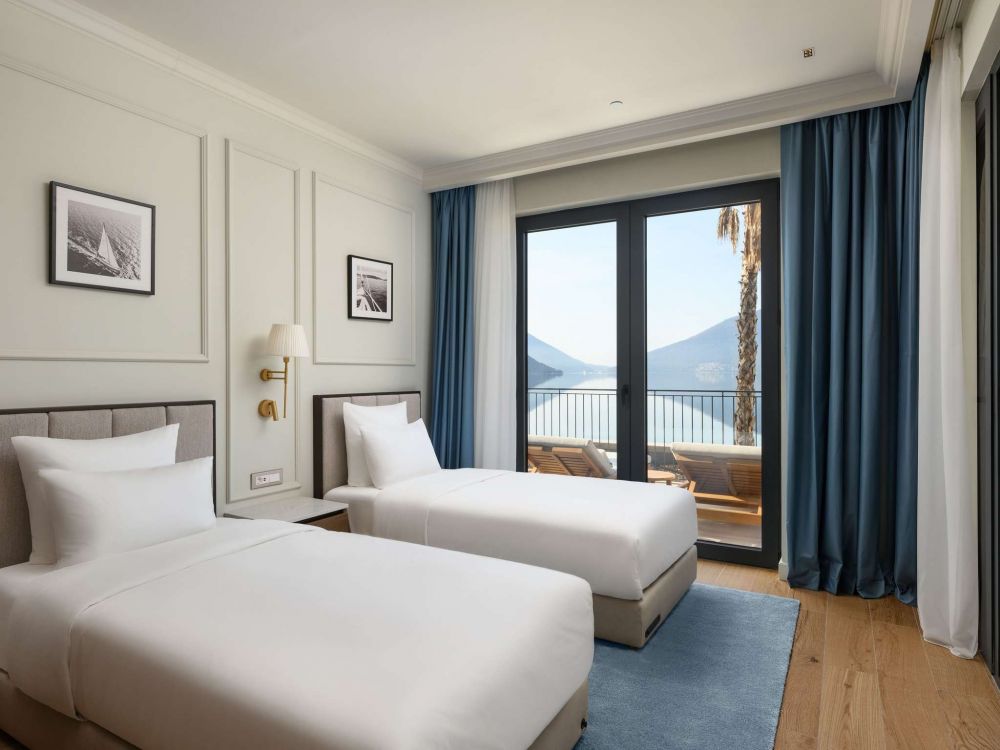 Deluxe Apartment with 3 Bedrooms  | 1 king size bed, 1 double bed and 2 single beds, Mövenpick Hotel & Residences Teuta Kotor Bay 5*