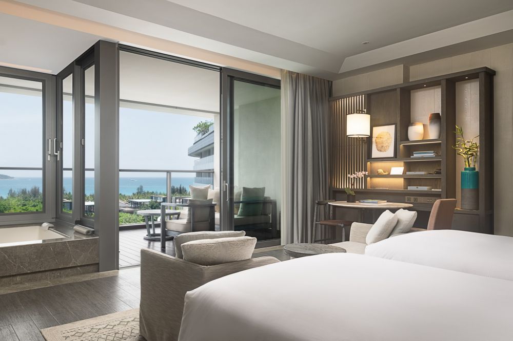 Panoramic Ocean View Room, Rosewood Sanya 5*
