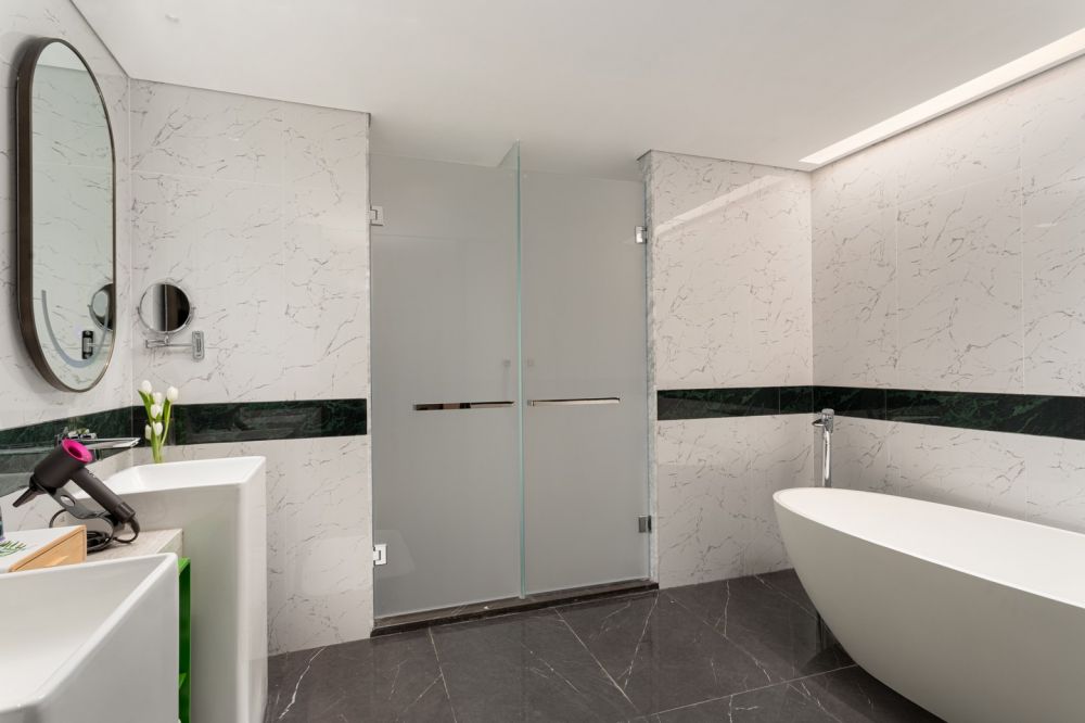 Suite / 1 Bedroom Suite, Holiday Inn Resort Sanya 5*